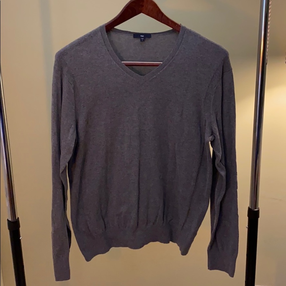 Gap V-Neck Sweater